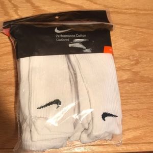 Nike performance cotton 6 pack of socks sizes 8-12